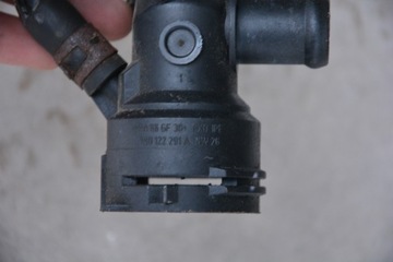 фото thumb №8, Штуцер шланг шланг воды audi a3 8p vw golf passat b6 eos 2.0 fsi