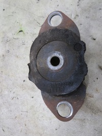 фото thumb №1, Подушка кронштейн коробки renault clio iv 0.9 tce 112202847r