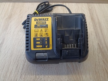 ЗАРЯДНОЕ УСТРОЙСТВО DEWALT МНОГОНАПРЯЖЕННОЕ DCB115