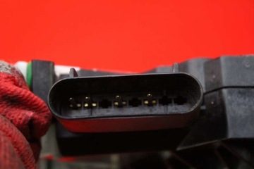 фото thumb №9, Замок двері праві зад задній 8a6a-a24612-ac ford fiesta mk7 5d hb 08-17