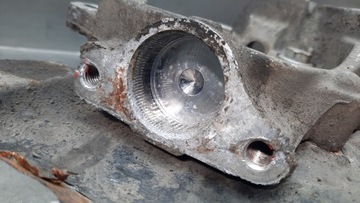 фото thumb №8, Поворотна опора права 9461944 volvo v70 ii 00-07r 2.4b 140km