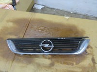 фото thumb №1, Opel vectra b 95-99 решётка радиатора радиатора решётка радиатора c303