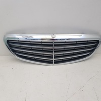 фото thumb №1, Mercedes c класс 205 решётка решётка радиатора решётка радиатора новая om