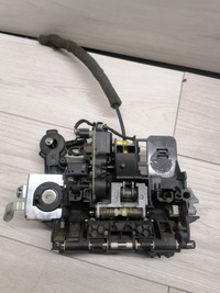 фото thumb №5, Porsche taycan замок дверь левый перед 9j1837885