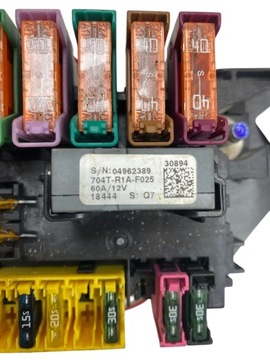 фото thumb №8, Mercedes-benz gls x166 2019 рамка / модуль запобіжників a1665402350