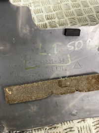 фото thumb №8, Боковина оббивка багажника лівий зад mitsubishi pajero ii mb652721-34