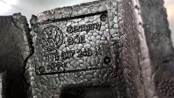 АБСОРБЕР ПЕРЕДНЕГО БАМПЕРА M5 VW TOURAN 1T0807243K