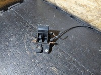 фото thumb №8, Замок кришки задній / багажника mercedes-benz w203 sedan a2037500184