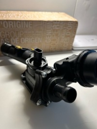 фото thumb №1, Термостат renault 1.5 dci 110608431r nissan оригинальный номер 11060-00q0y