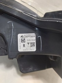 фото thumb №10, Протитуманна фара drl правий перед tesla model 3 1077396-00-c