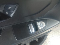 фото thumb №5, Vito 447 15- боковина оббивка двері ліва