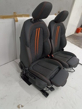 фото thumb №12, Салон bmw f40 сидіння диван обшивки тунель європа jak нове