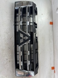 фото thumb №1, Mitsubishi pajero iv 11-14 решётка радиатора решётка радиатора 7450a777