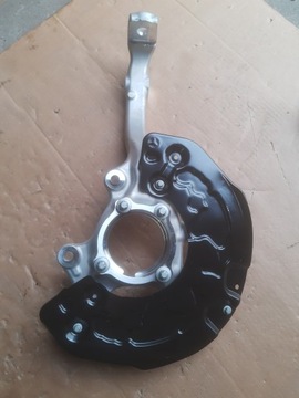 фото thumb №1, Mercedes glc 253 нова права поворотна опора перед