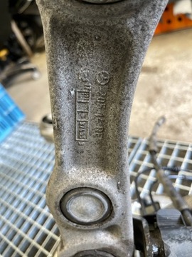 фото thumb №9, Mercedes w213 e-klasa 2.0 cgi підвішування правий перед амортизатор mcpherson  поворотна опора