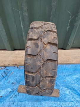 КОЛЕСО BKT 18 X 7 - R 8 180/70-8 СЪЕМНАЯ ШИНА 18x7-8