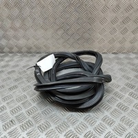 фото thumb №6, Skoda enyaq iv 2022 правая сторона резиновый прокладка дверь задних