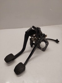 фото thumb №1, Педаль сцепления тормоза bmw e46 lift 2229128