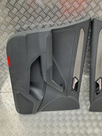 фото thumb №2, Обшивка дверь перед левый правый vw t-roc 17-