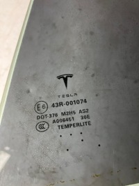 фото thumb №2, Скло двері tesla model s лівий задня