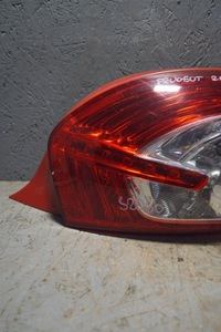 фото thumb №9, Peugeot 208 лампа правый задняя s2060