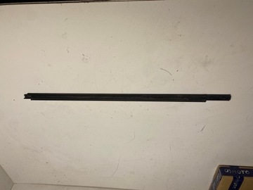 фото thumb №4, Планка ущільнювач скла двері правий перед kia sportage iii