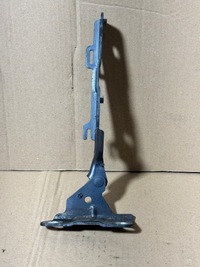 фото thumb №1, Петля капот правый citroen c5 iii x7 9682530480