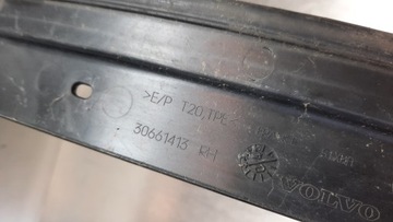 фото thumb №8, Планка прокладка обтікач двері правий перед 30661413 volvo v50 04-12r