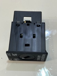 фото thumb №1, Вимикач подушка безпеки audi a4 b9 5q0919237