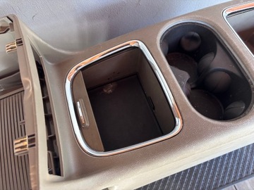 фото thumb №6, Chrysler town country v grand caravan підлокітник довгий тунель box бардачок