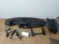 фото thumb №1, Консоль панель приладів ремені подушки безпеки levante