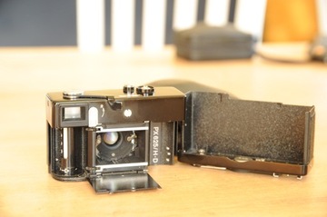 Rollei 35S - размер Sonnar 2,8/40 - красивый и функциональный в футляре