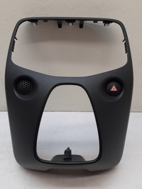 фото thumb №1, Toyota aygo ii c1 108 рамка радіо панель середній