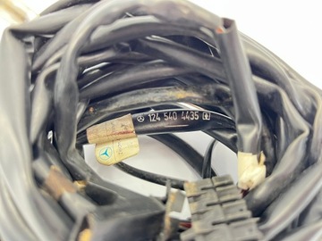 фото thumb №9, Жгут установка стекло лампочка w обшивки дверь mercedes w124 1245104435