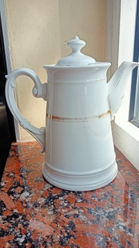 КОФЕЙНЫЙ КУВШИН С ПОЗОЛОЧЕННОЙ КРЫШКОЙ БИДЕРМЕЙЕР около 1840 г.