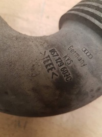 фото thumb №3, Шланг труба повітря audi a8 d3 4.0 tdi