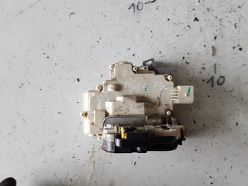 фото thumb №1, Audi a6 c6 4f 04-07r замок двері правий зад 7 контактів 4f0839016