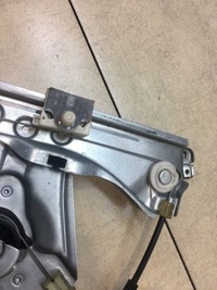 фото thumb №12, Подъемник стекло левый перед clio iii 8200291145