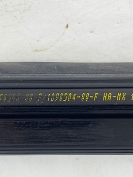 фото thumb №9, Tesla модель 3 права сторона планка /прокладка скла двері задніх 109050400f