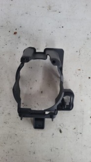 фото thumb №1, Peugeot 208 i 12- праве кронштейн протитуманної фари 967538980