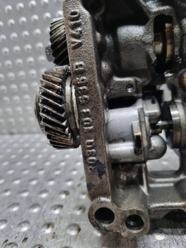 фото thumb №6, Насос масла 03g103537 audi a4 b7 a6 c6 golf vi audi a3 8p 2.0 tdi bkd blb