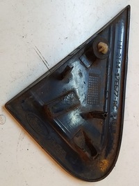 фото thumb №3, Ford transit connect mk1 треугольник заглушка левая