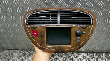 фото thumb №1, Дисплей комп'ютер peugeot 607 01r 9631241080 рамка