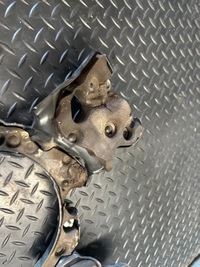 фото thumb №9, Захист шумоізоляція блок audi a8 d4 4.2 tdi cds 057103926c