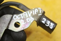Датчик вала 06a905161b golf iv octavia 1 2.0 b Недорого, фото thumb