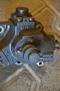 фото thumb №3, Alfa romeo mito насос упорскування 0445010185