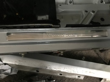 фото thumb №1, Mercedes c клас w204 планка порогова хром накладка