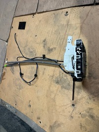 фото thumb №1, A9107407500 замок дверь задняя mercedes sprinter 18-24 oryg