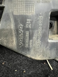 фото thumb №8, Volvo v60 2010-2013r салазки бампера заднего комплект 4 штуки! 31265281...