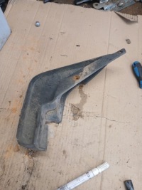 Suzuki liana бризковик правий перед 99000-990yb Недорого, фото thumb